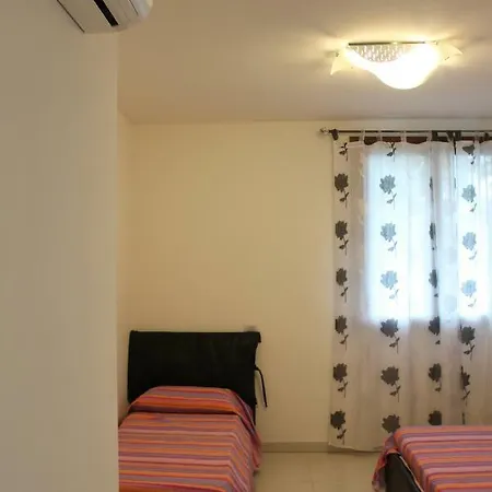 Liberius A 100m Dal Mare 公寓 马里纳-迪卡斯塔涅托